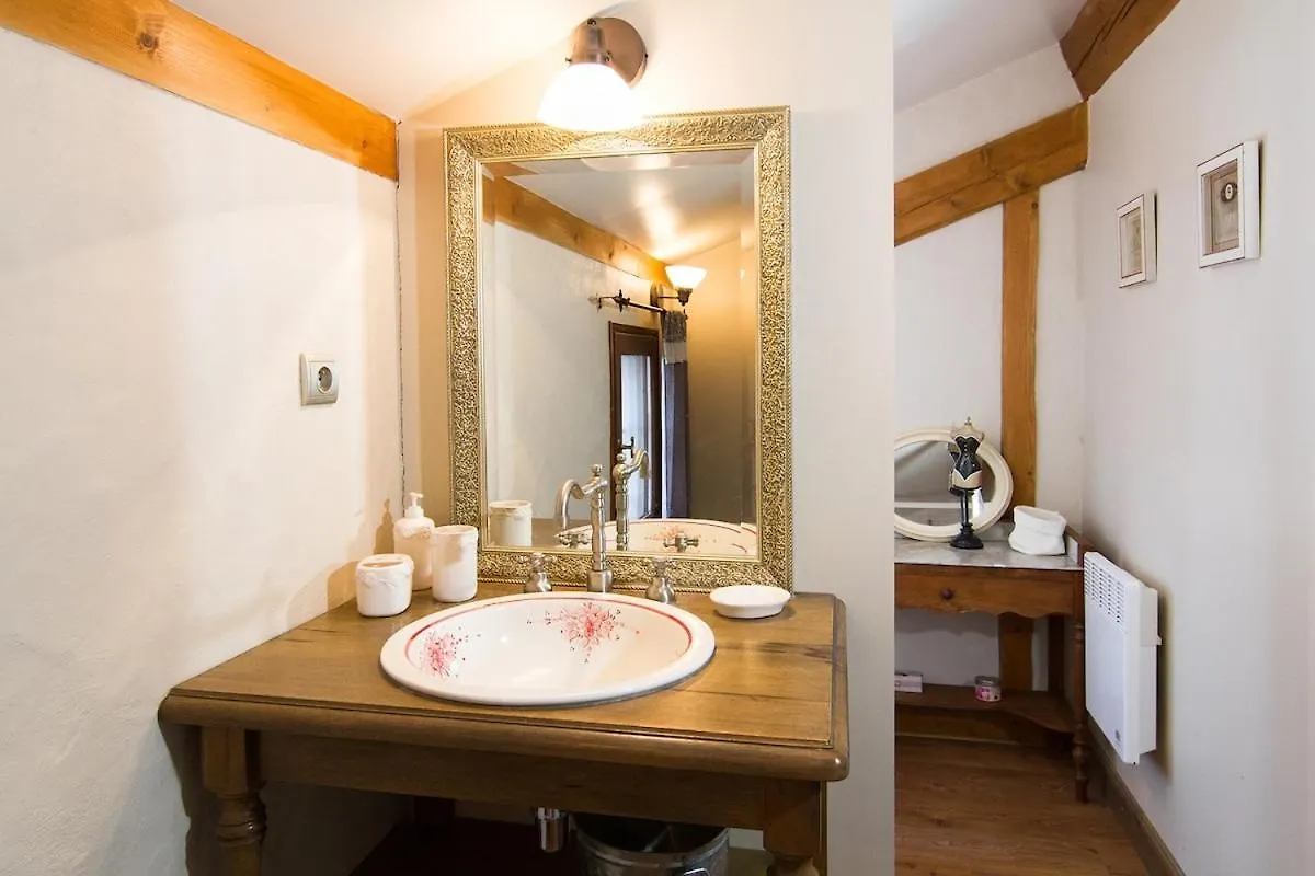 別荘 Du Levant Au Couchant - 2 Gites Mitoyens A Caylus - Piscine - Jardin - 5 Chambres - 12 Personnes - 5 Minutes Du Village Medieval フランス