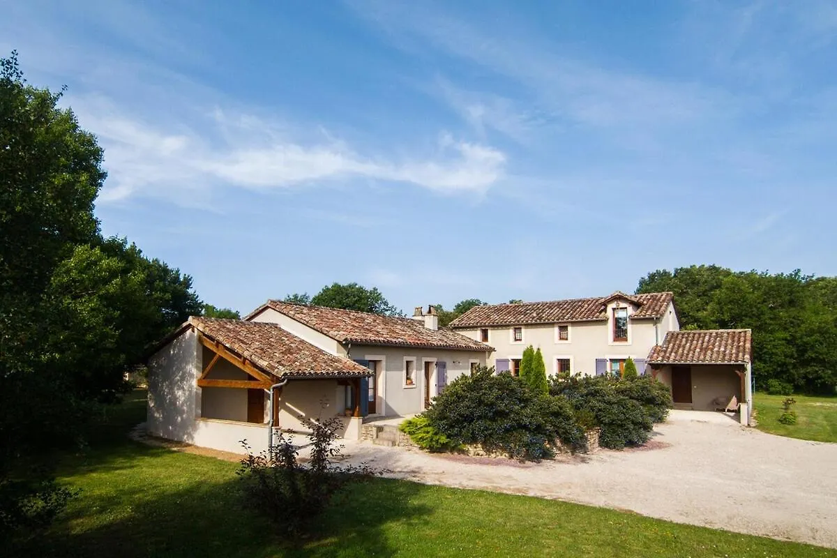 Du Levant Au Couchant - 2 Gites Mitoyens A Caylus - Piscine - Jardin - 5 Chambres - 12 Personnes - 5 Minutes Du Village Medieval 0*,